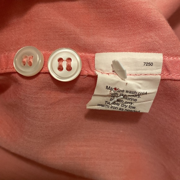 J crew 100% cotton button down blouse in a lovely light coral. Non smoking - Picture 3 of 7